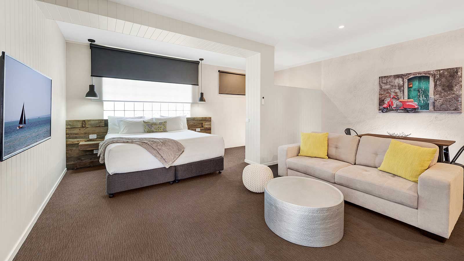 Moonlight Bay Apartments at Rye Beach
